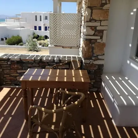 Romantic Studio A With Sea View, Plaka, Naxos