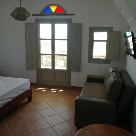 Romantic Studio A With Sea View, Plaka, Naxos Guest house